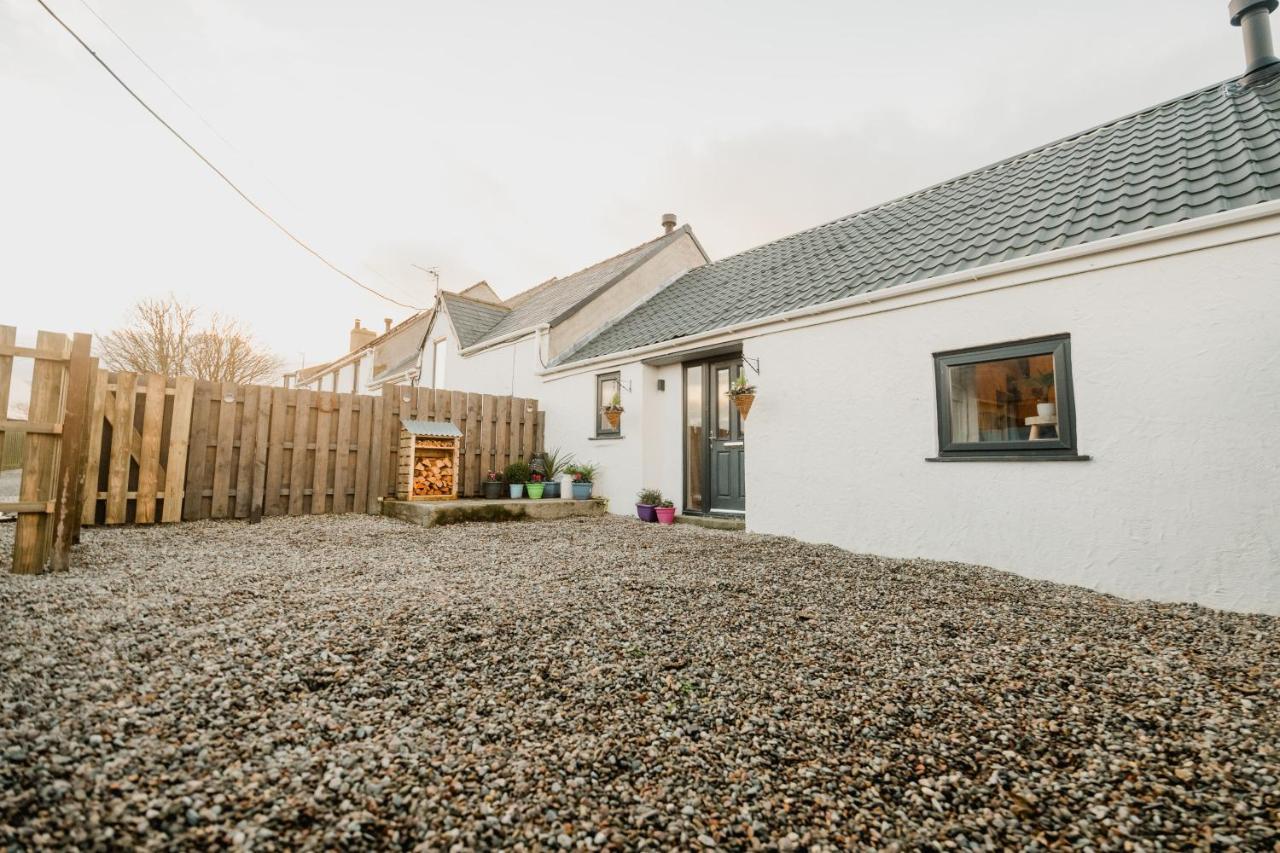 The Cow Shed At Pencraig Holiday home Holyhead